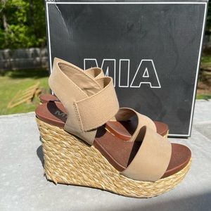 Mia wedge heels size 7